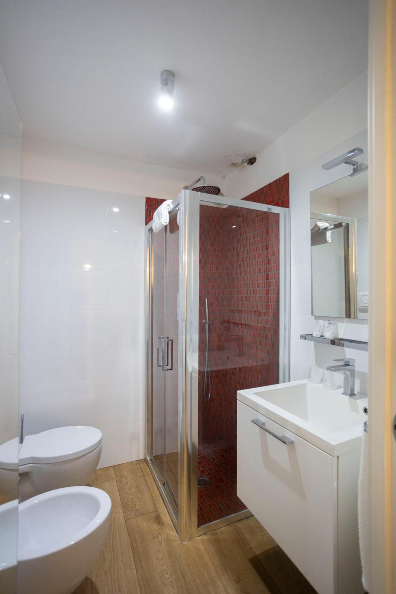 Qu4Ttro I Domo House Διαμέρισμα Σαλέρνο Εξωτερικό φωτογραφία